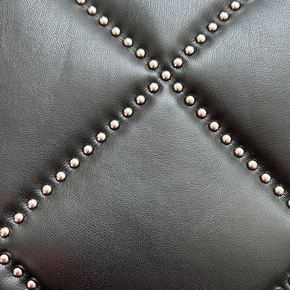 Ferragamo Viva Studded Bow Bag Authentic - Picture 5 of 17